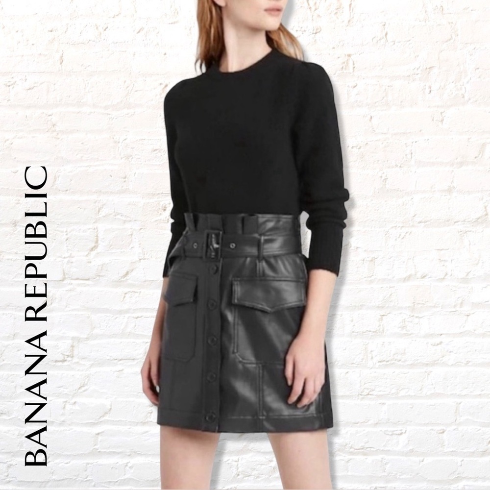 Banana Republic Black Vegan Faux Leather Paperbag Waist Skirt - Size 2 NWT